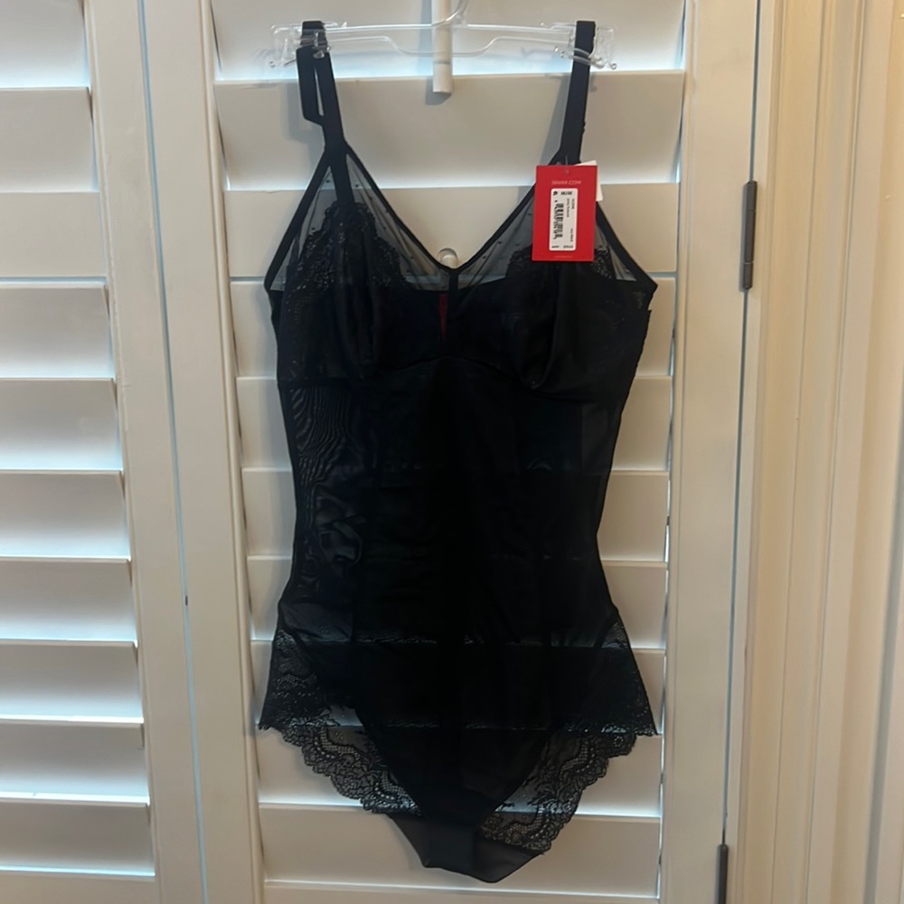Spanx shape wear size M